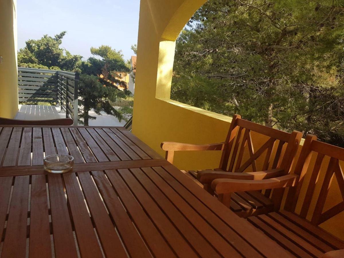 Villa Niva Vir Exterior photo