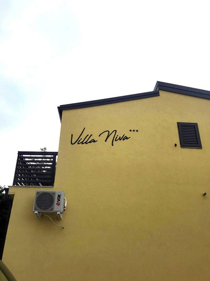 Villa Niva Vir Exterior photo